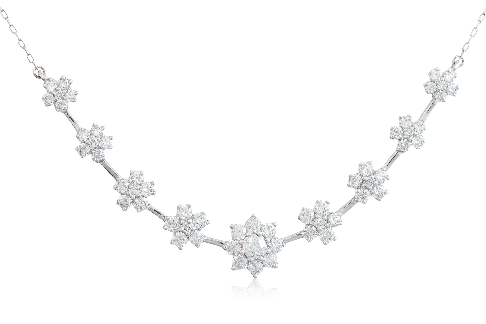 A DIAMOND 'FLOWER' CLUSTER NECKLACE