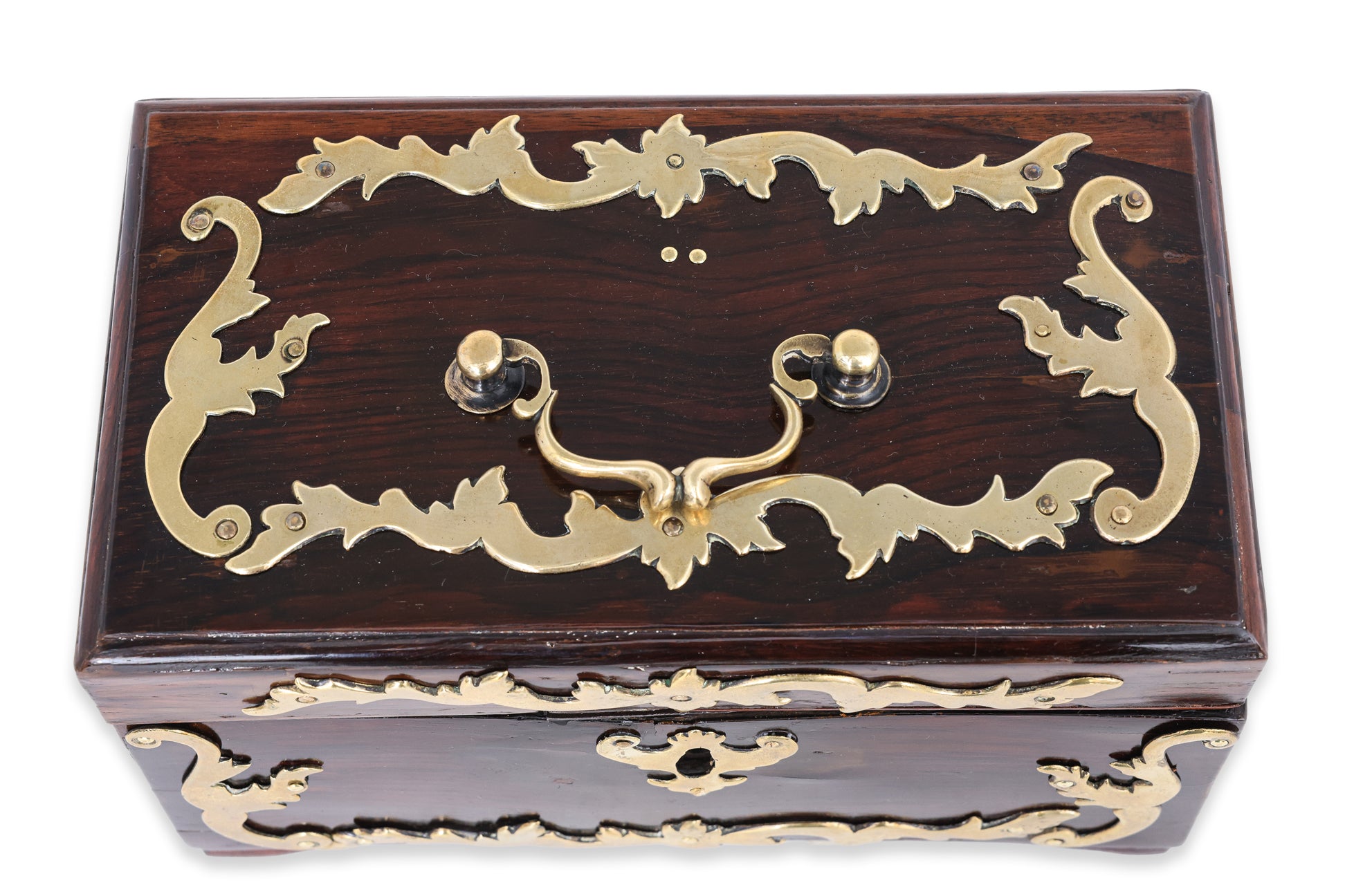 A GEORGE III WALNUT AND BRASS TEA CADDY