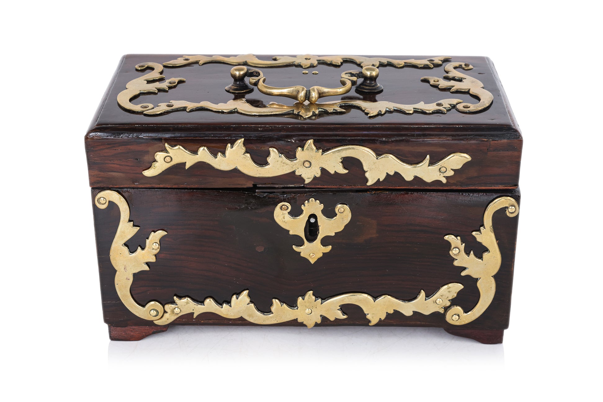 A GEORGE III WALNUT AND BRASS TEA CADDY