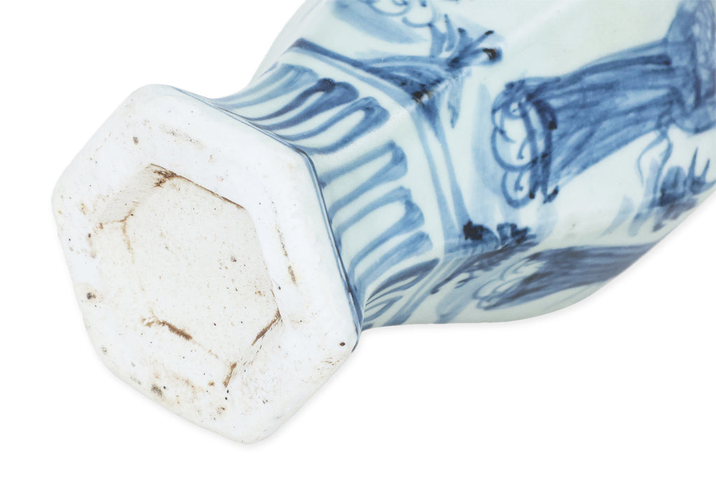 A CHINESE YUAN STYLE HEXAGONAL BLUE AND WHITE VASE