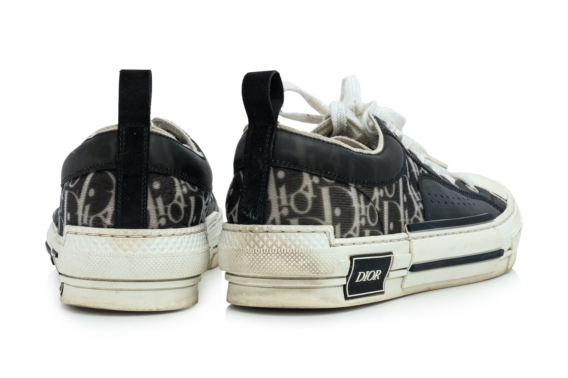 DIOR - A PAIR OF 'B23' LOW TOP SNEAKERS