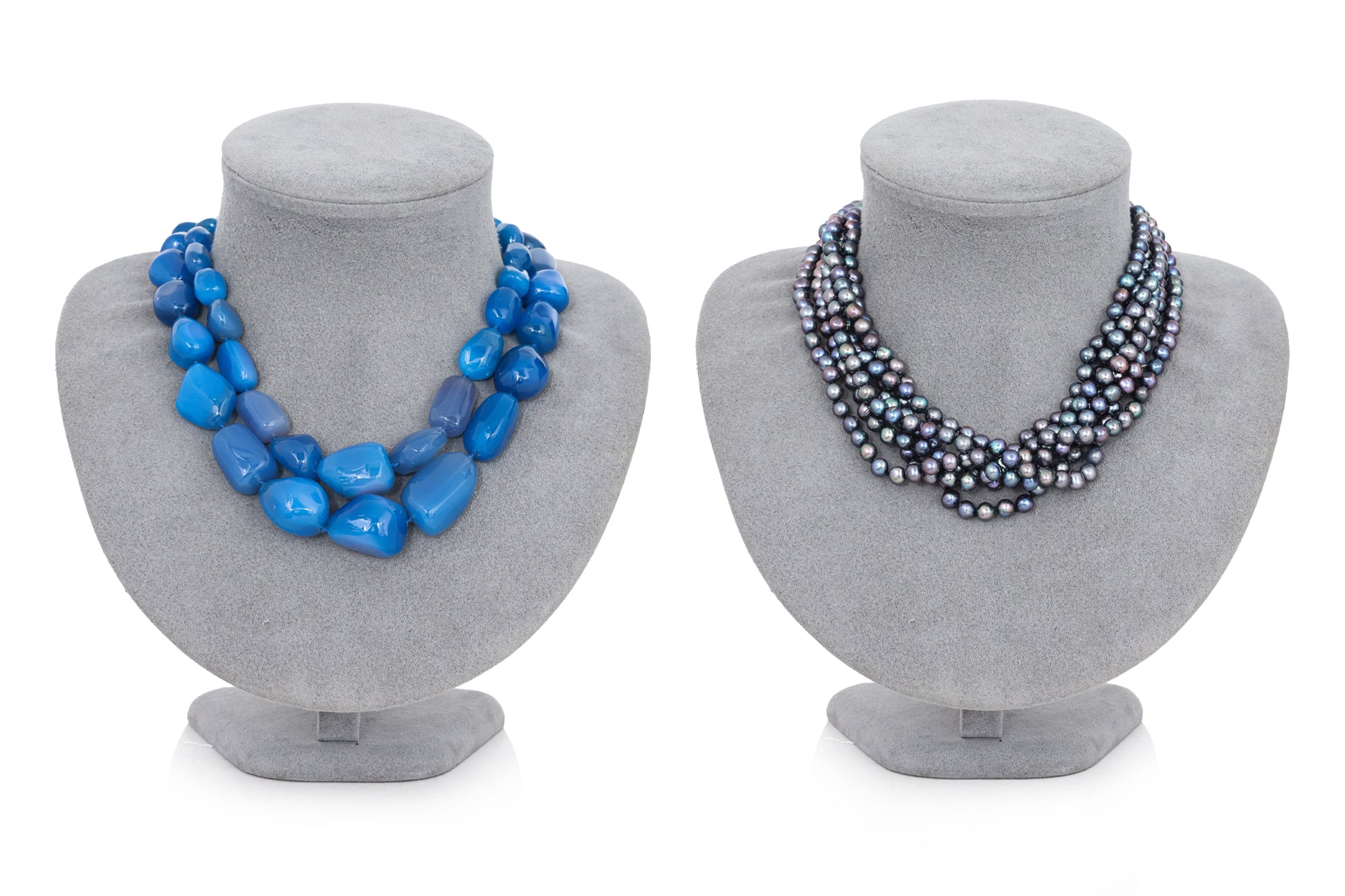 TWO NECKLACES WITH SILVER CLASPS