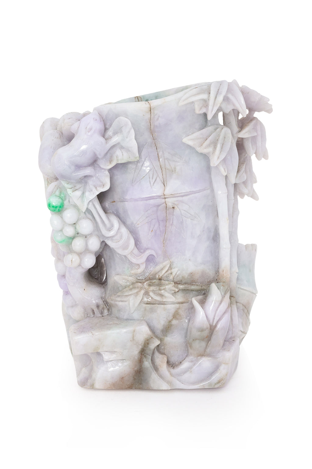 A JADEITE MODEL OF A BAMBOO WITH SQUIRRELS AND GRAPES