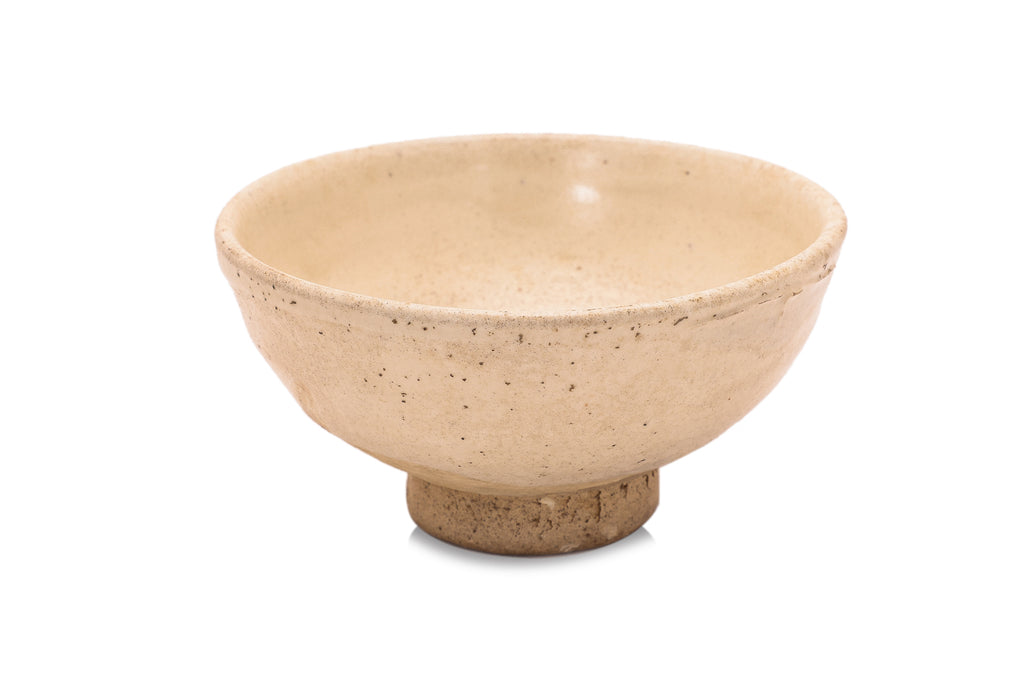 A GROUP OF ASSORTED CERAMIC WARES