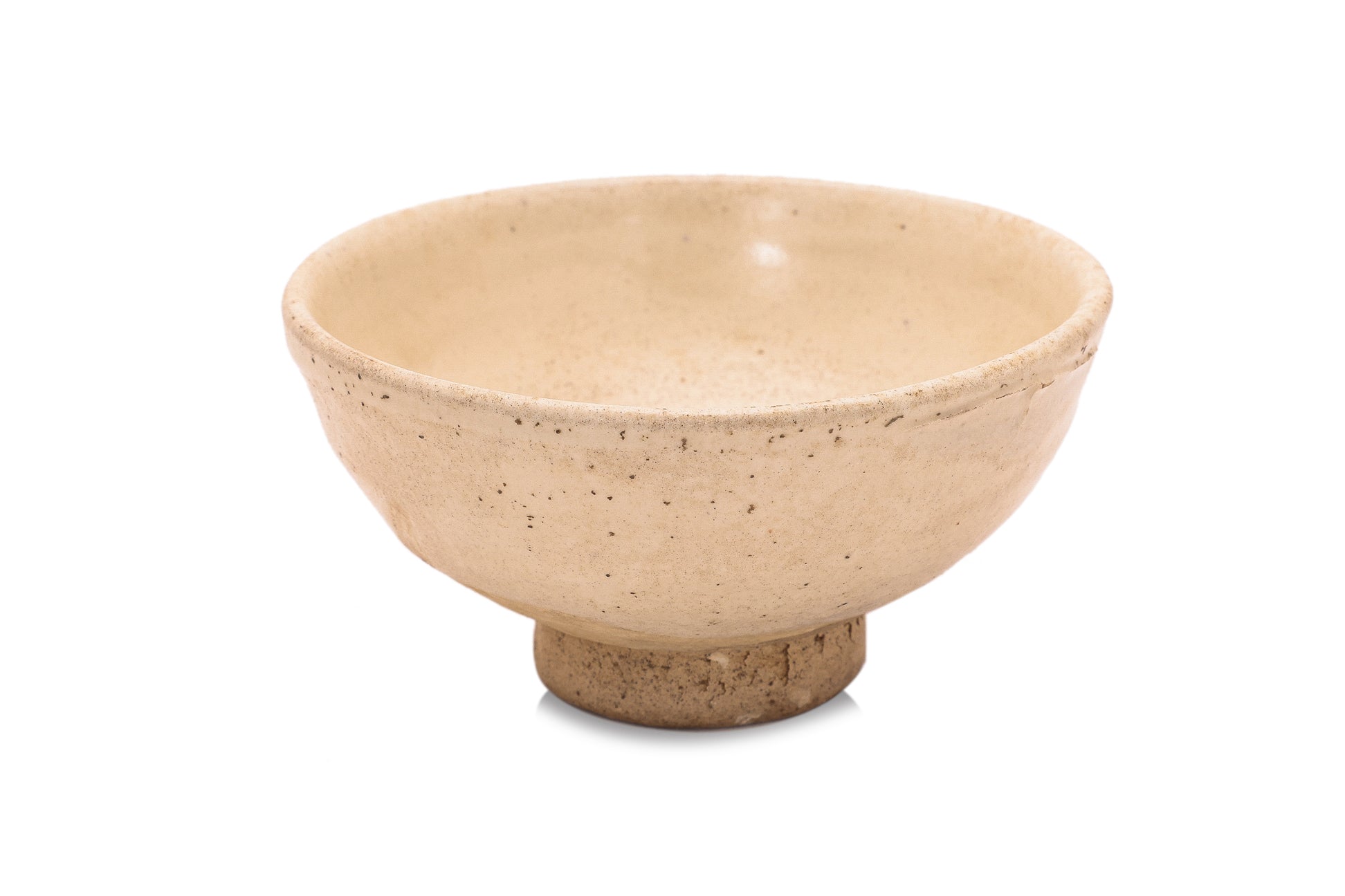 A GROUP OF ASSORTED CERAMIC WARES