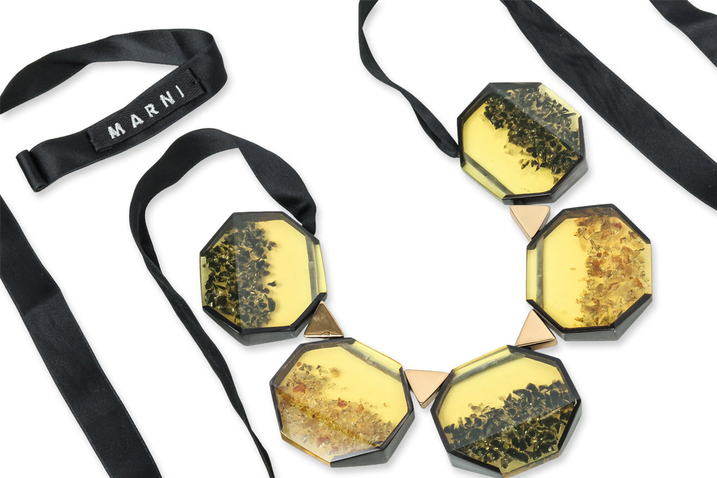 MARNI - A STATEMENT NECKLACE