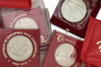 SINGAPORE, A GROUP OF SILVER COMMEMORATIVE COINS (18)