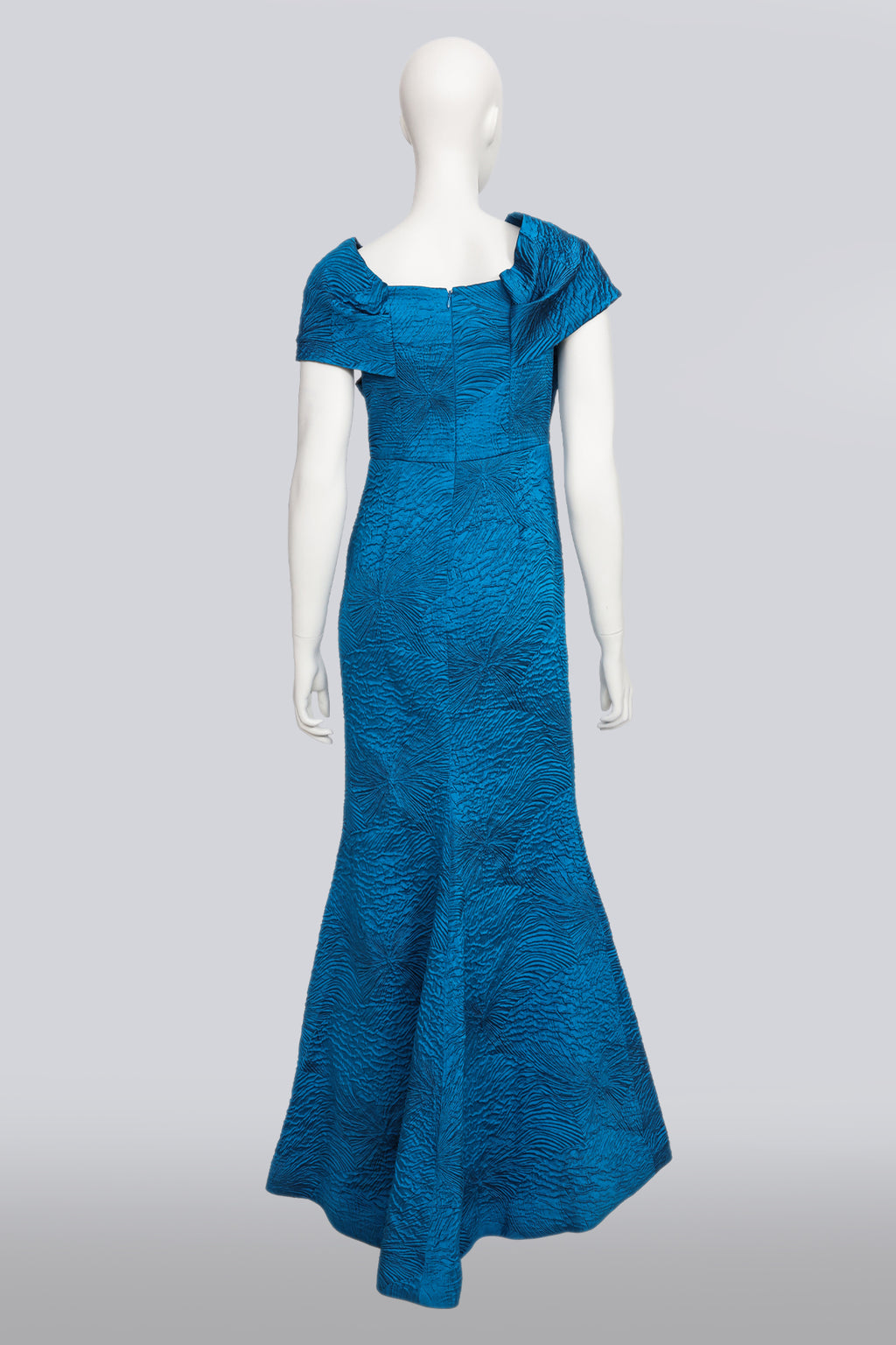 RICKIE FREEMAN FOR TERI JON - A BLUE PLISSE GOWN