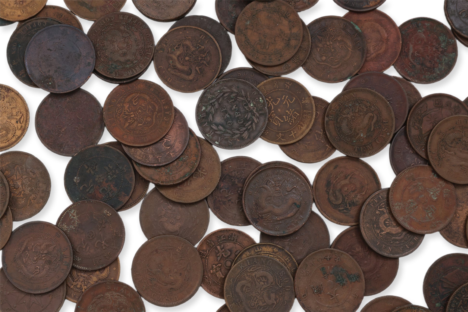 CHINA EMPIRE AND REPUBLIC - A LARGE GROUP OF ASSORTED COPPER COINAGE