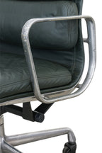 A HERMAN MILLER EAMES SOFT PAD LOW BACK OFFICE CHAIR