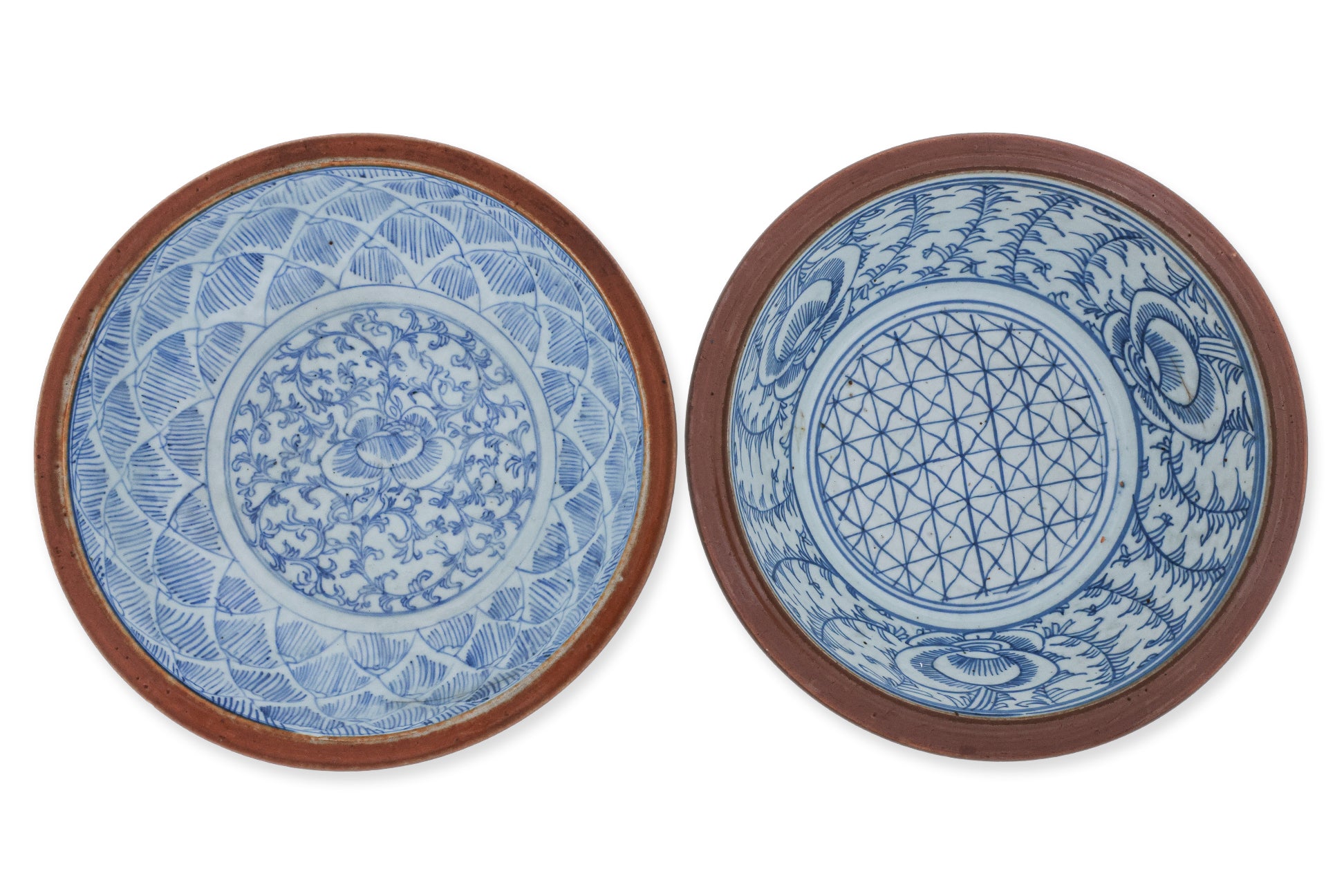 TWO LARGE BLUE AND WHITE 'SWEET PEA' BOWLS
