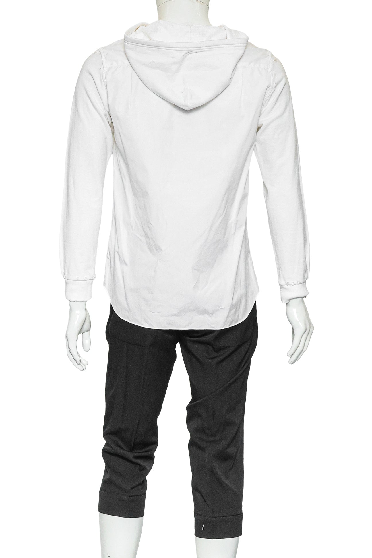 COMME DES GARÇONS - A BLACK AND WHITE ENSEMBLE