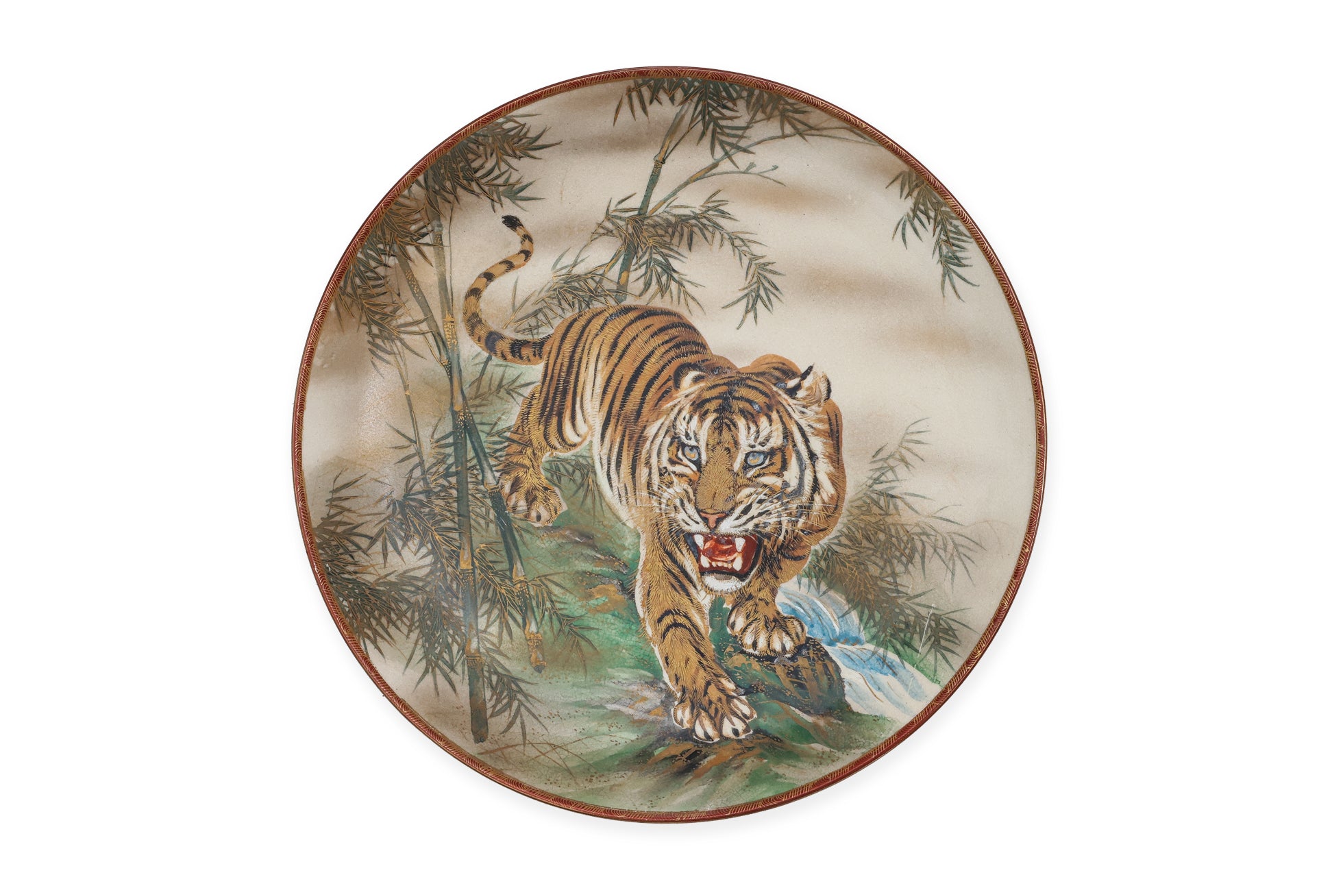 A LARGE JAPANESE SATSUMA DISH AND A PAIR OF BASKETS