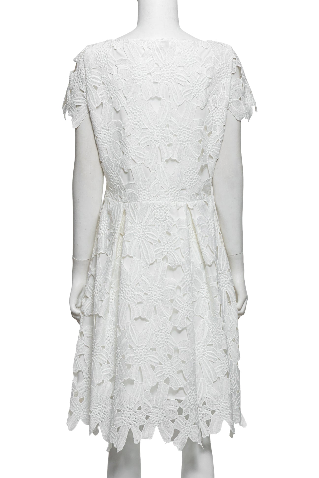 BLUGIRL - A WHITE FLORAL LACE DRESS