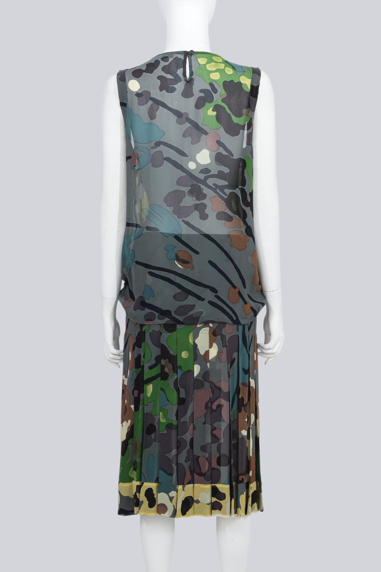 DRIES VAN NOTEN - AN ABSTRACT PRINTED SILK TWO PIECE ENSEMBLE