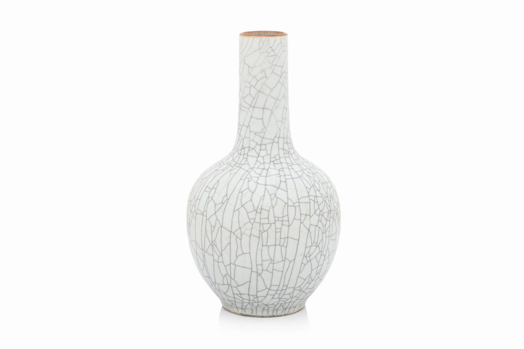A CRACKLE-GLAZED PORCELAIN BOTTLE VASE