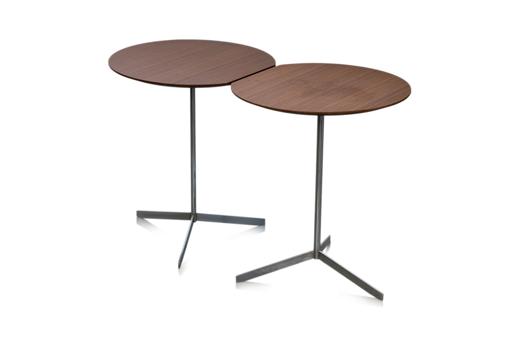 A PAIR OF CONTEMPORARY SIDE TABLES