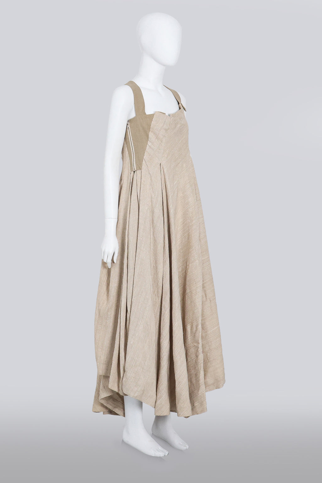 AKIRA - A SILK BEIGE APRON DRESS