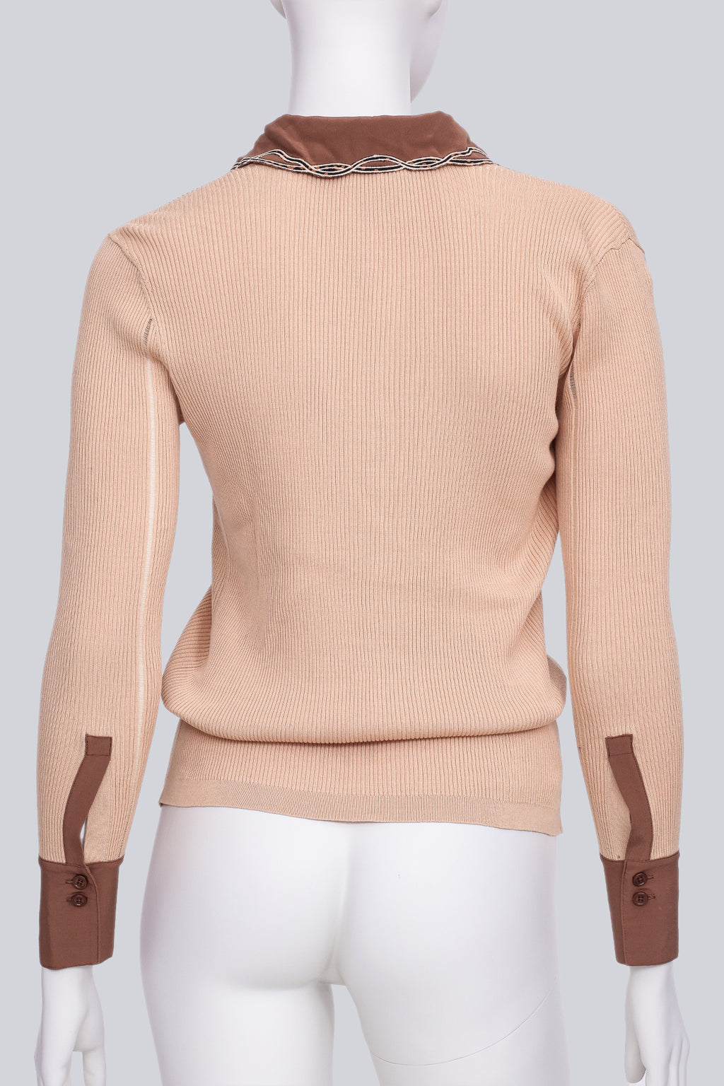 CHLOÉ- A PEACH ORANGE KNIT CARDIGAN WITH FLORAL MOTIF COLLAR