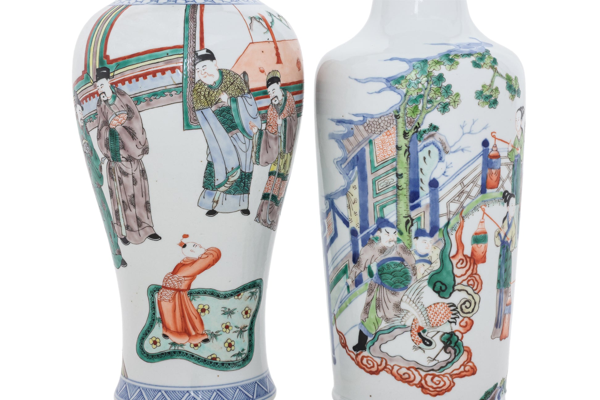 A WUCAI MALLET VASE AND A FAMILLE VERTE BALUSTER VASE