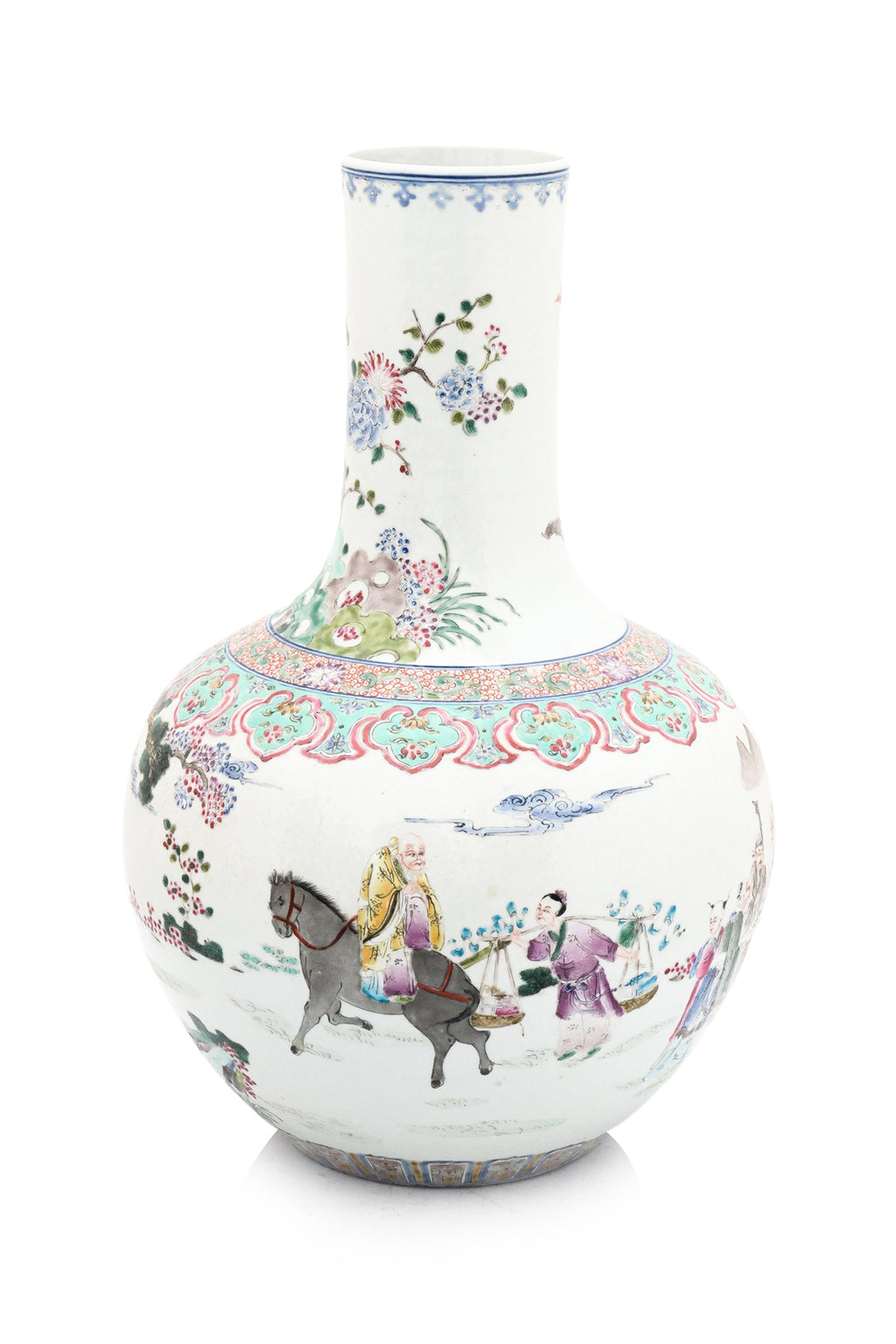 A LARGE FAMILLE ROSE BOTTLE VASE