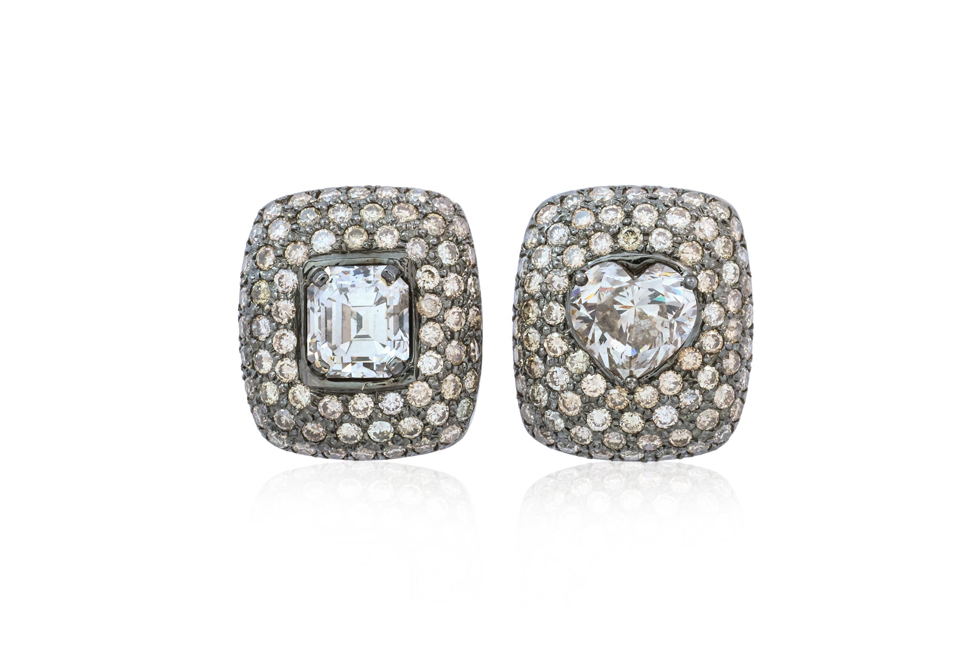 A PAIR OF BROWN DIAMOND MISMATCH CLUSTER EARRINGS