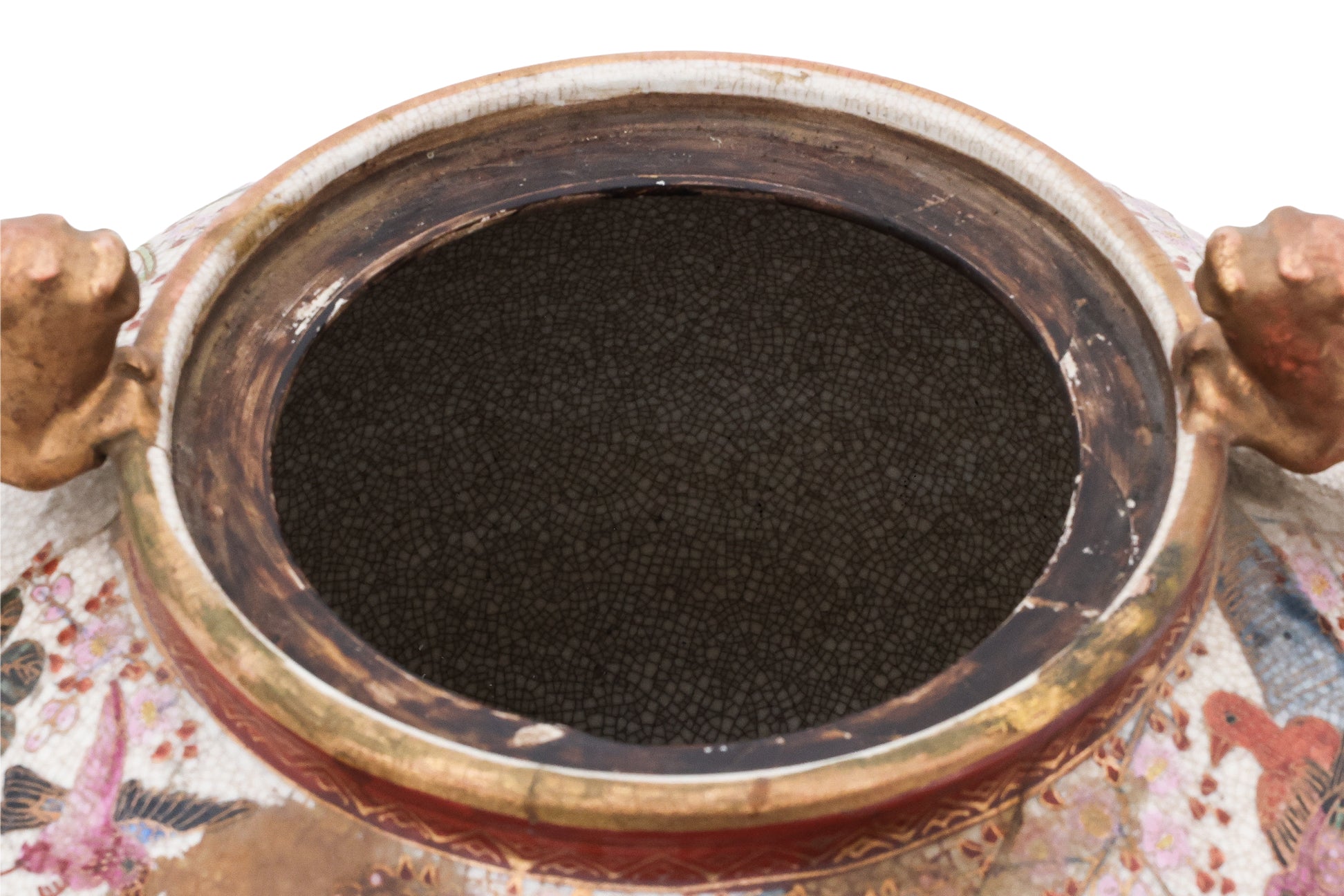 A LARGE SATSUMA POTTERY JAR AND COVER