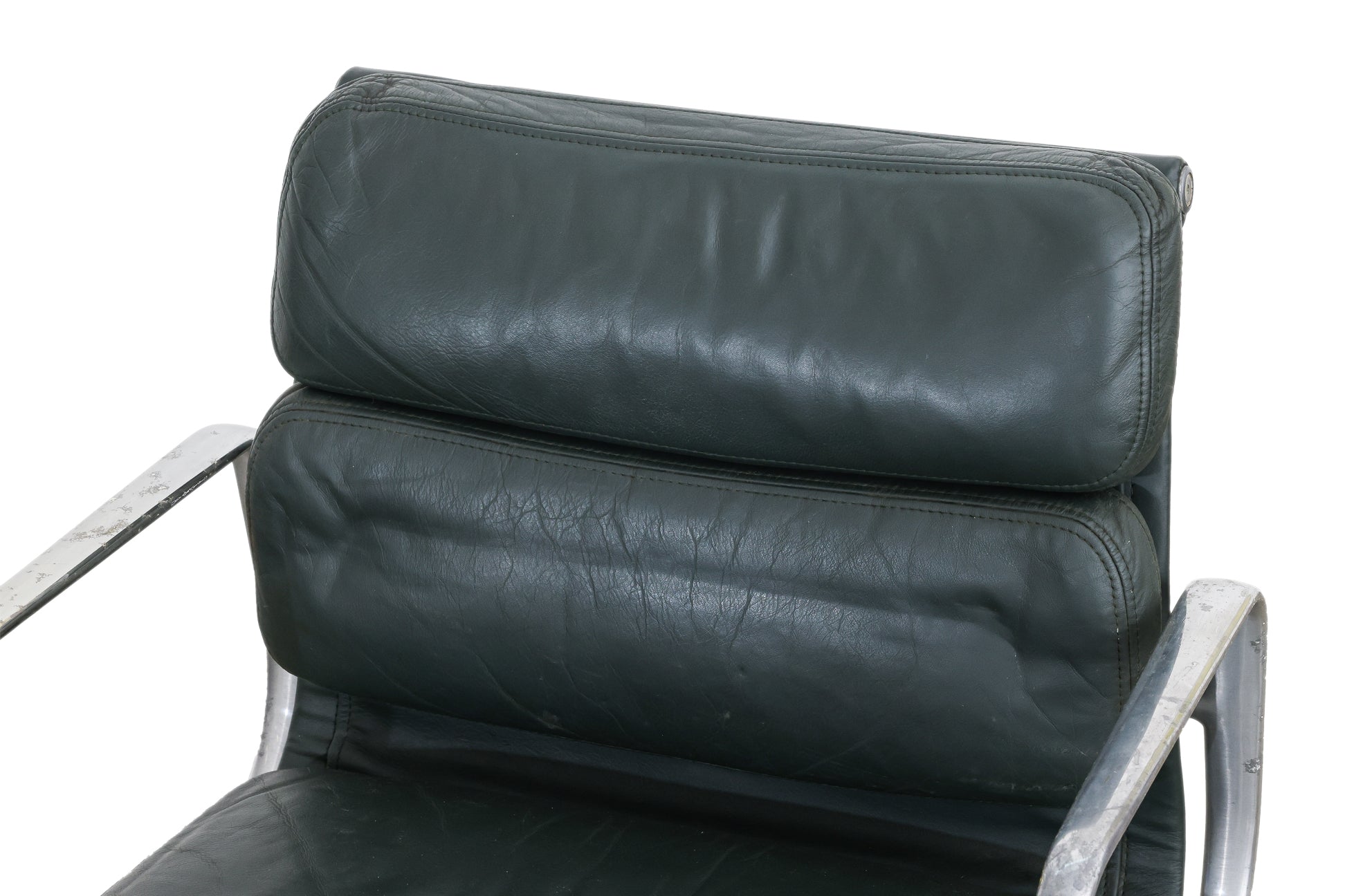 A HERMAN MILLER EAMES SOFT PAD LOW BACK OFFICE CHAIR