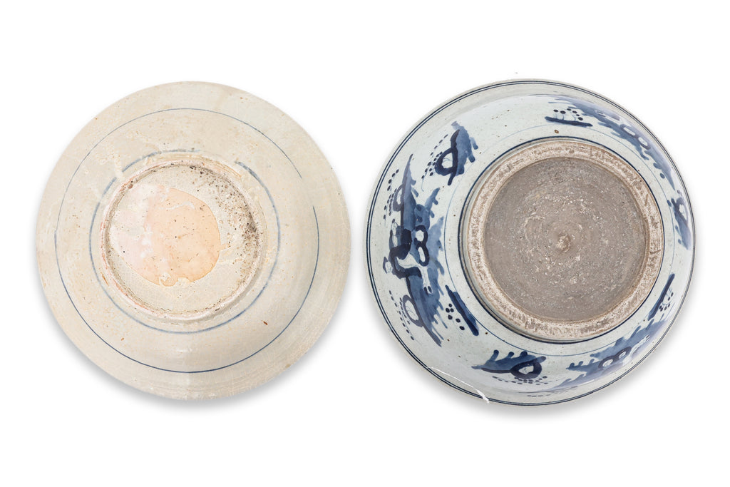 A LARGE BLUE AND WHITE PORCELAIN BOWL AND A SWATOW DISH