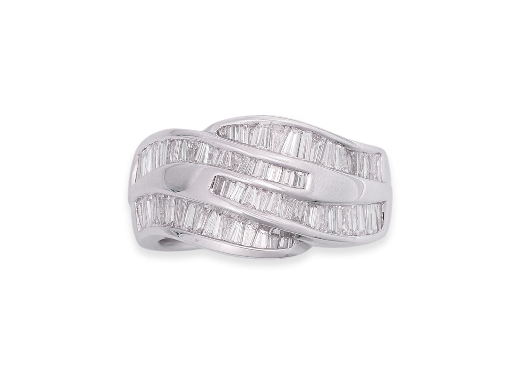 A HIGH KARAT GOLD DIAMOND RING