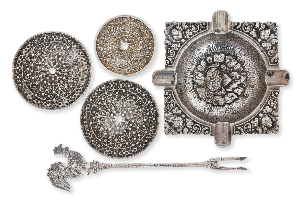 A GROUP OF SIX SOUTHEAST ASIAN SILVER ITEMS