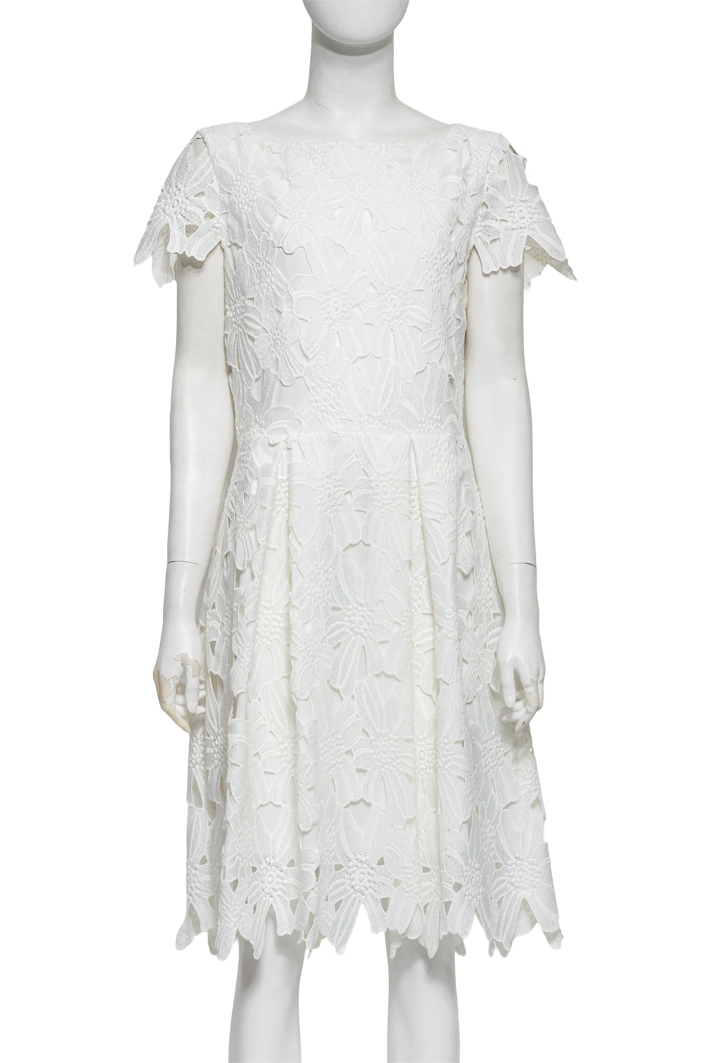 BLUGIRL - A WHITE FLORAL LACE DRESS