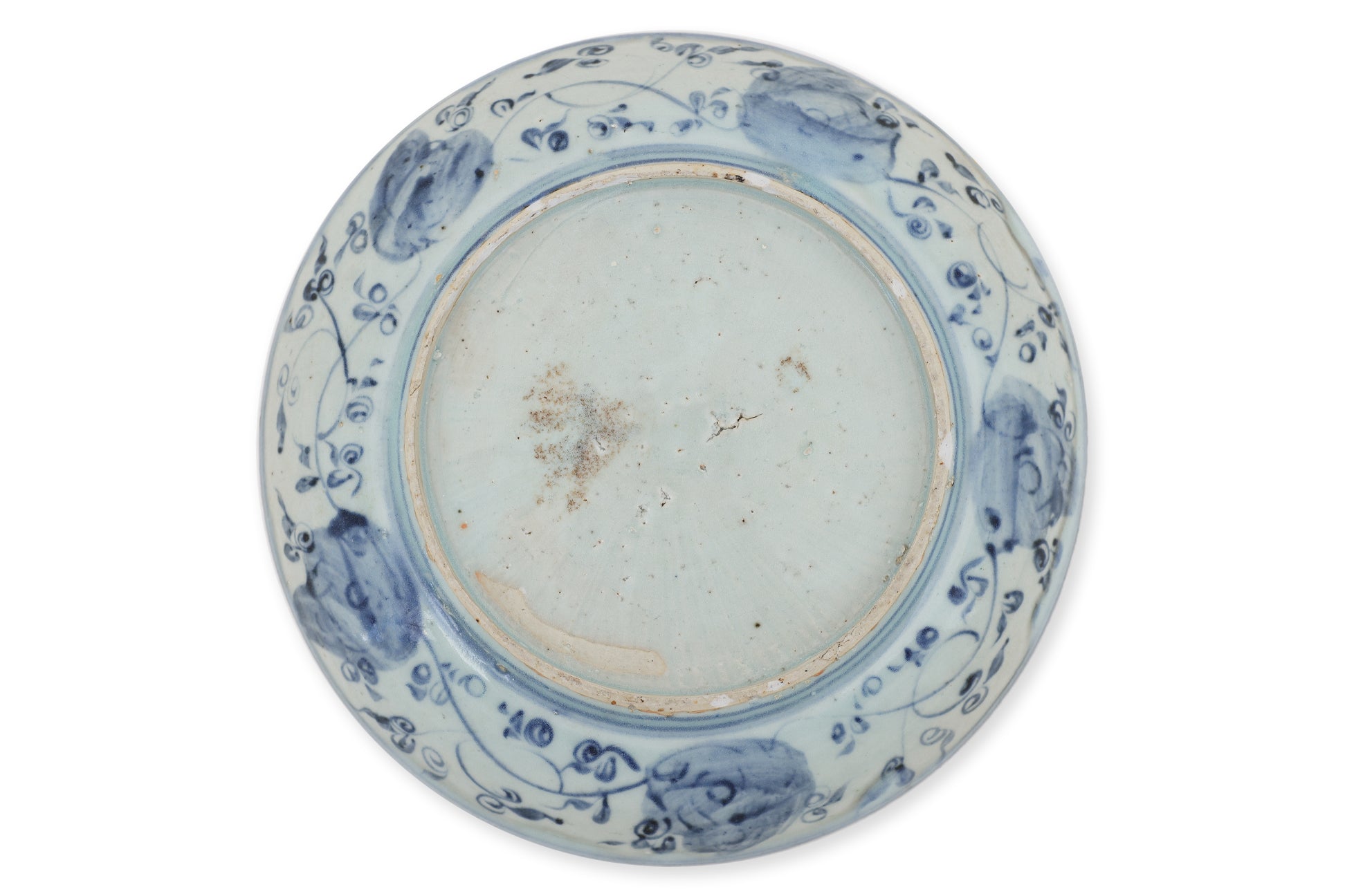 A BLUE AND WHITE PORCELAIN DISH