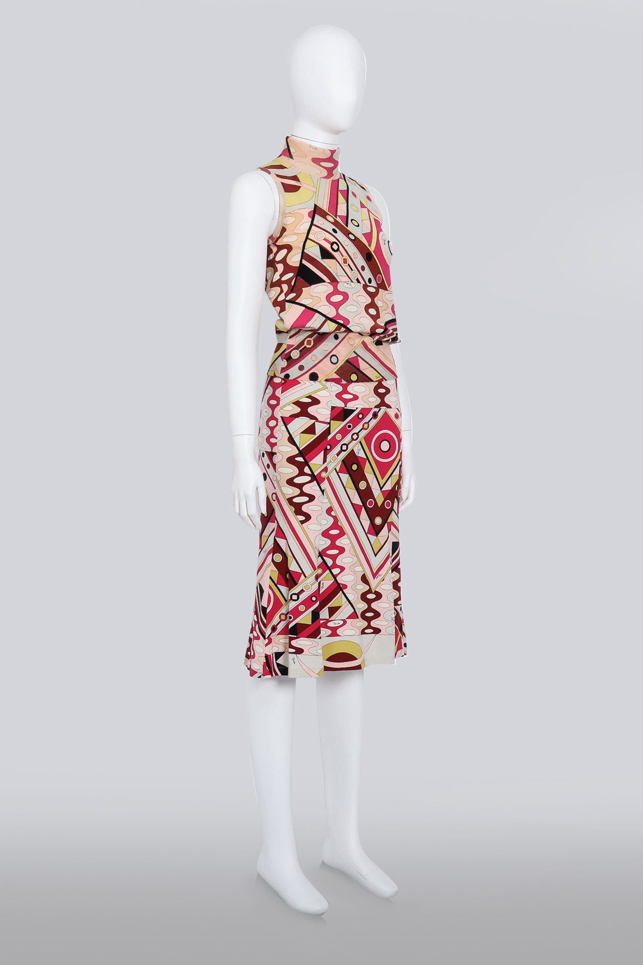 EMILIO PUCCI - A "VIVARA" PRINT SET
