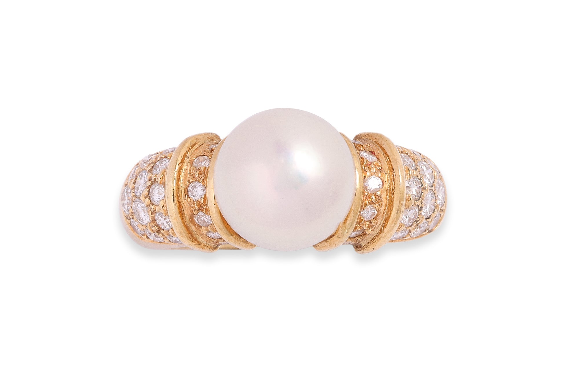 A CULTURED PEARL AND DIAMOND RING