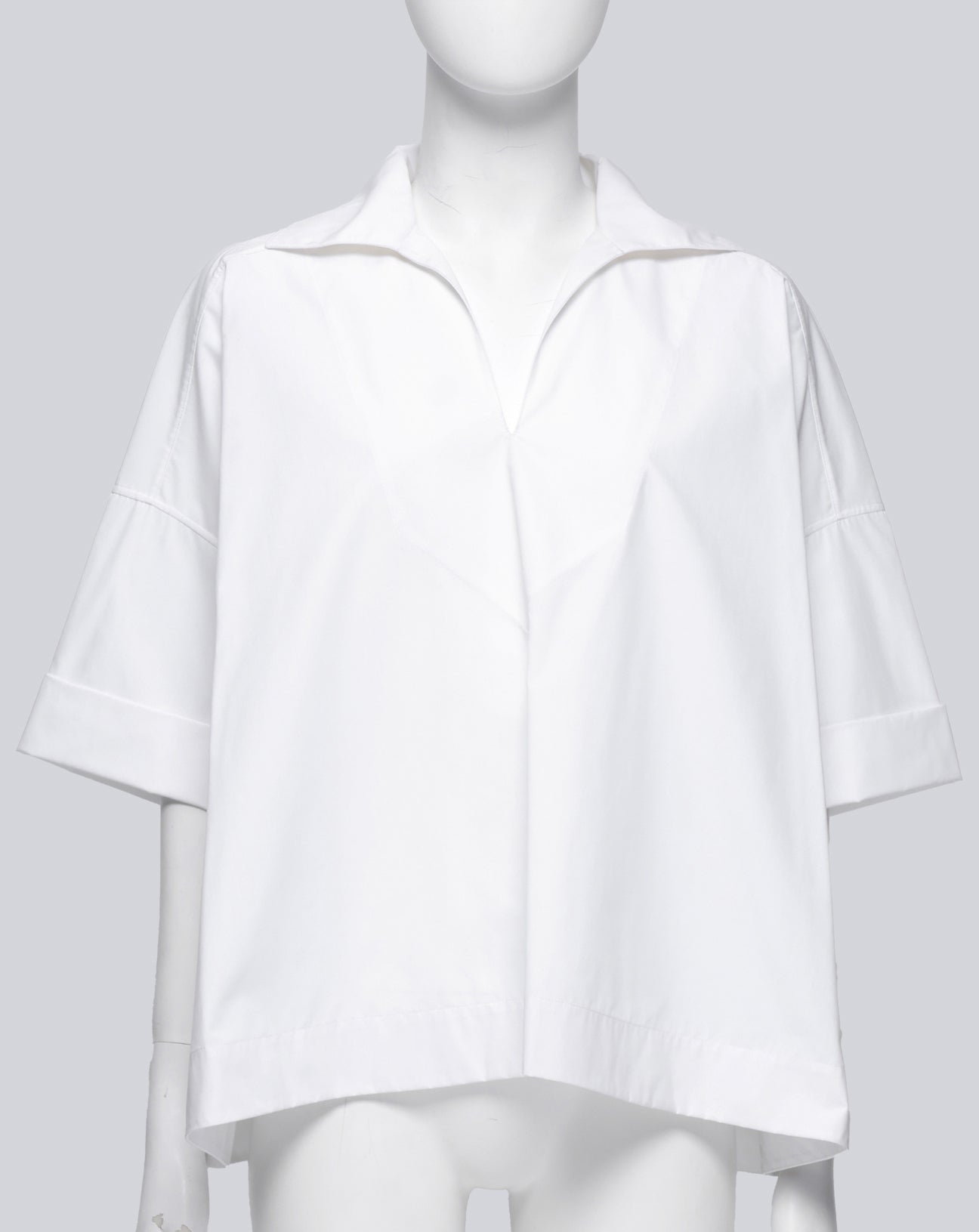 BALENCIAGA - A WHITE COLLARED SHIRT