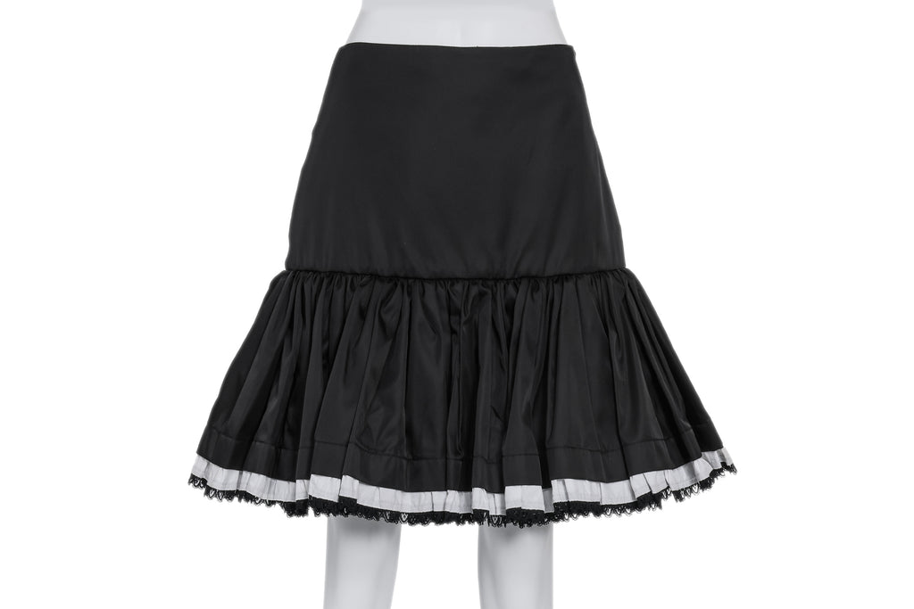 PRADA - A BLACK RUFFLED SKIRT