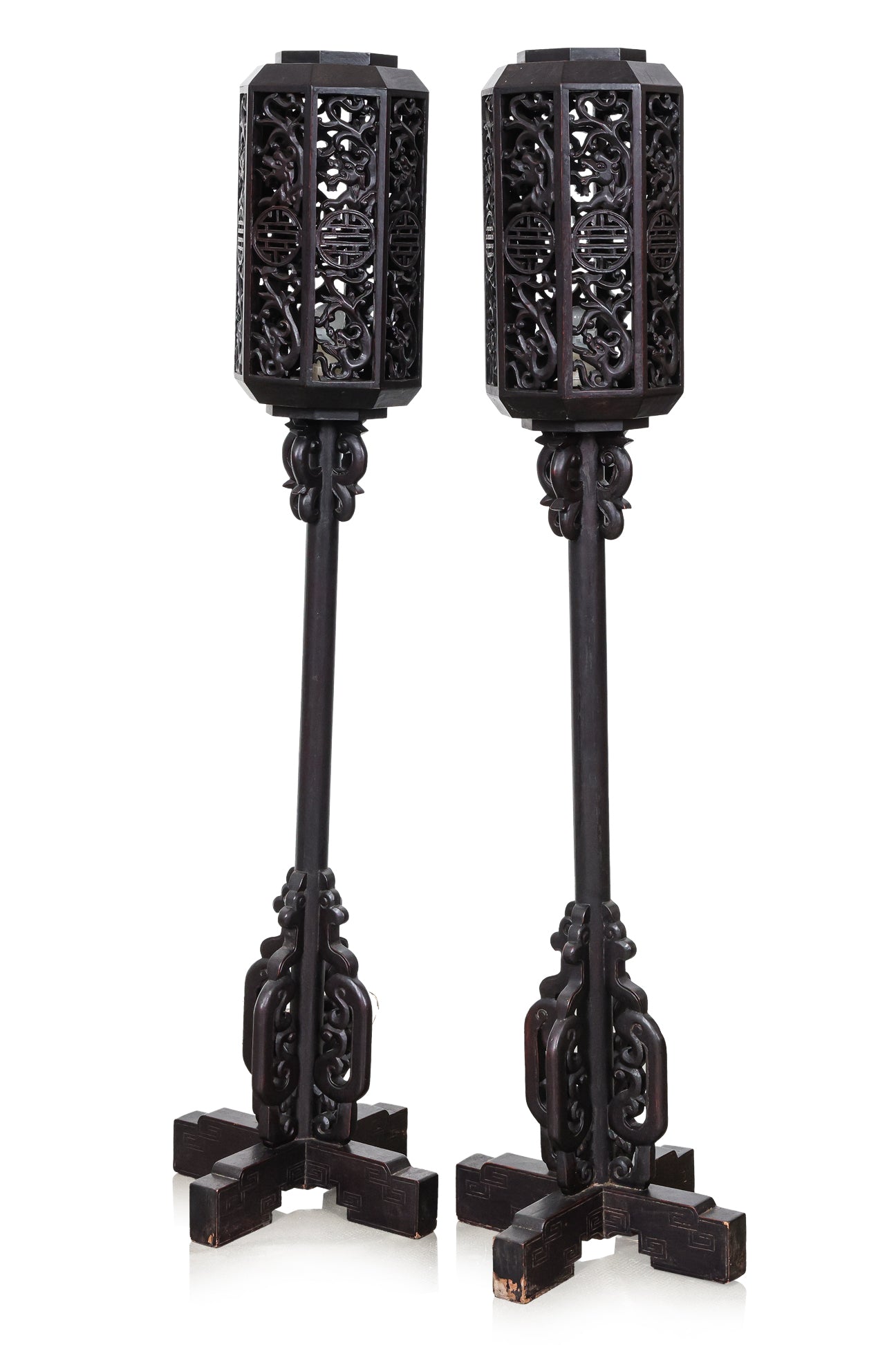 A PAIR OF BLACK LACQUER WOOD LANTERNS