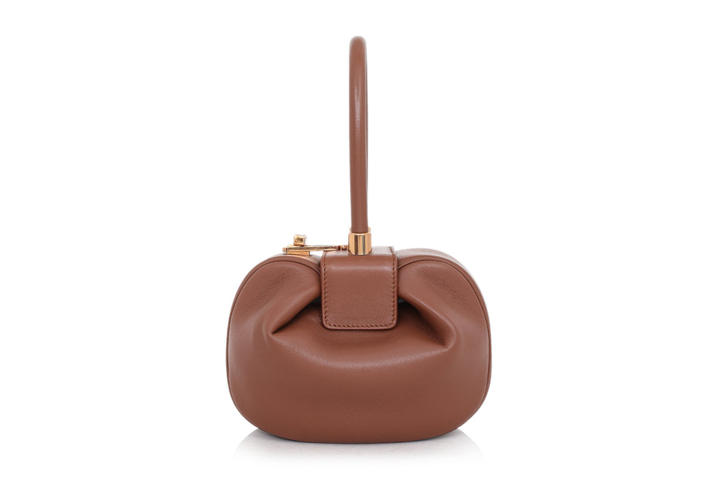 GABRIELA HEARST – A COGNAC LEATHER ‘NINA’ BAG