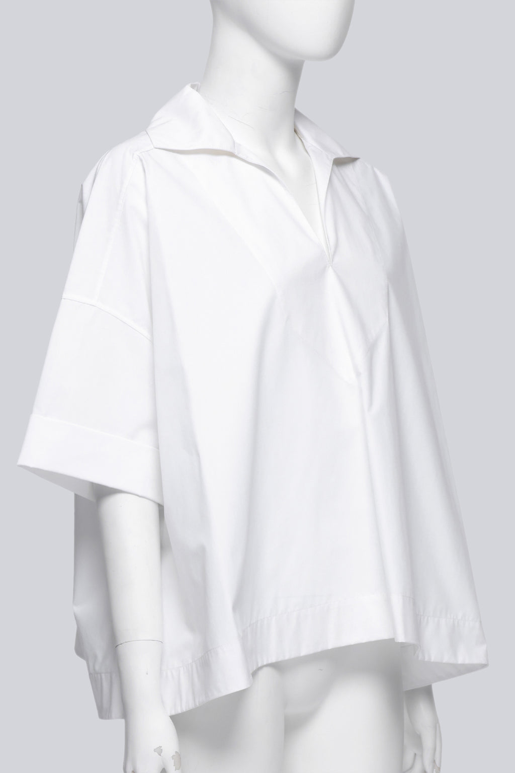 BALENCIAGA - A WHITE COLLARED SHIRT