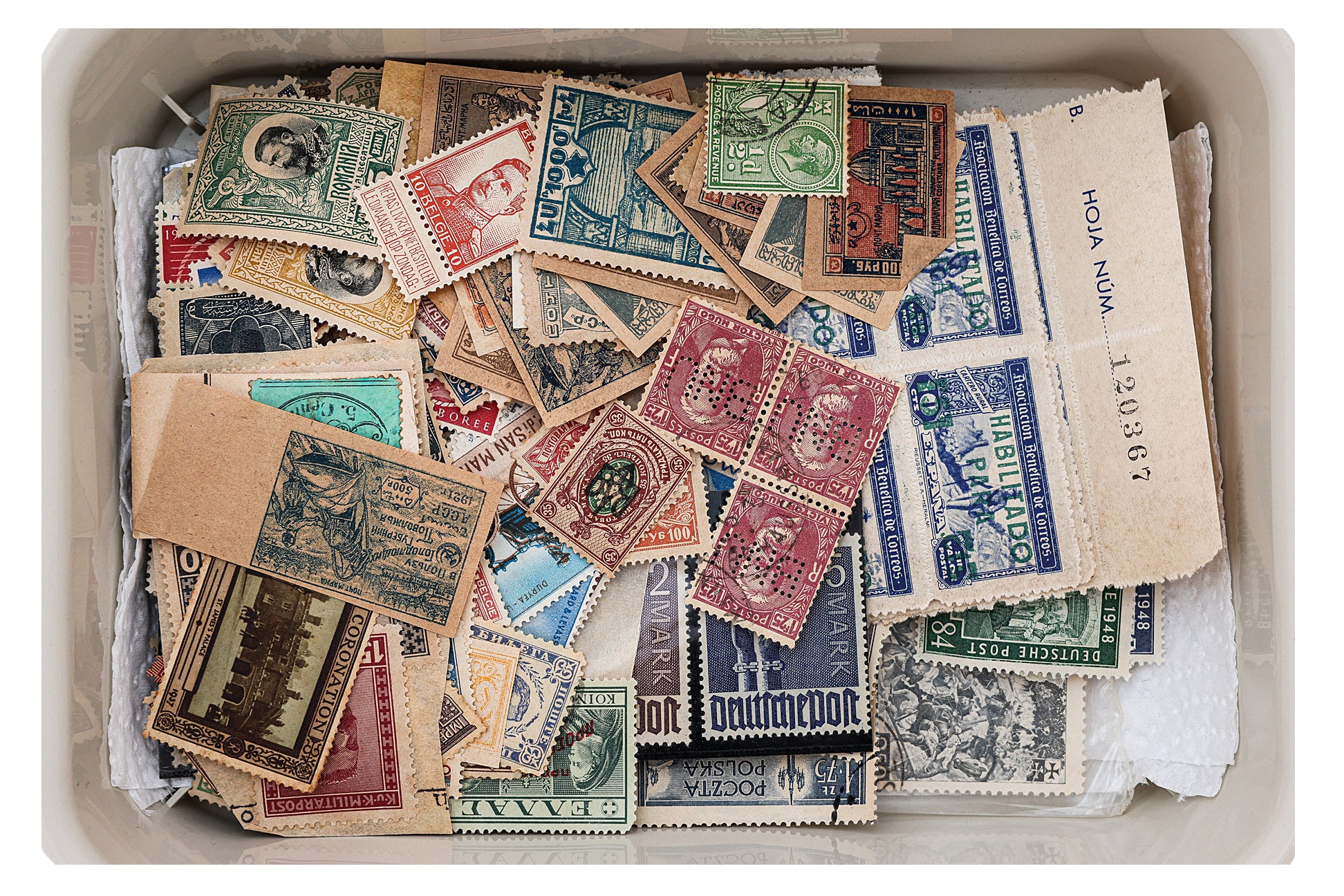 LARGE GROUP OF ASSORTED EUROPE, SOME MINT (2)