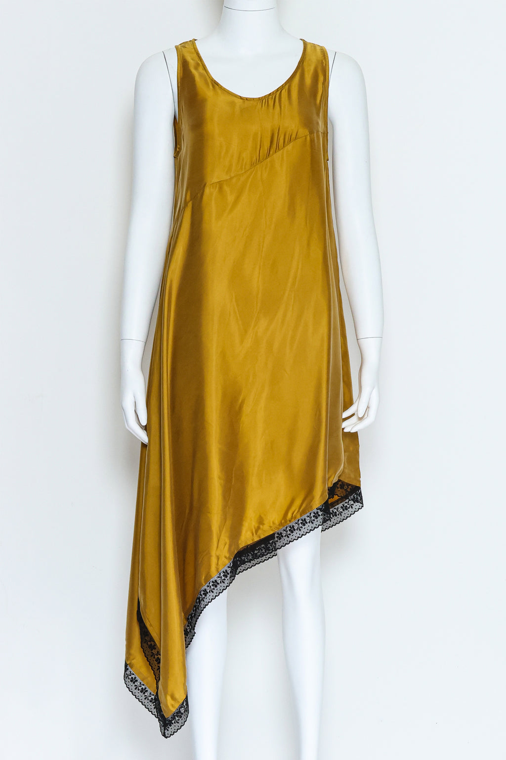 MM6 MAISON MARGIELA - A MUSTARD ASYMMETRICAL DRESS WITH LACE TRIM
