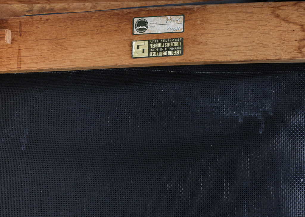 A BORGE MORGENSEN BM-2254 ARMCHAIR