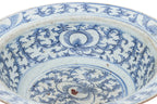 A GROUP OF BLUE AND WHITE PLATES AND A SWEET PEA BOWL