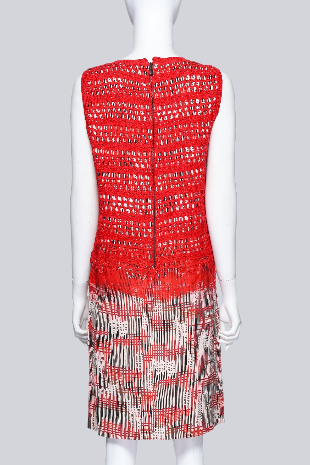 BOTTEGA VENETA - A RED LACE KNIT PAINTED SHIFT DRESS