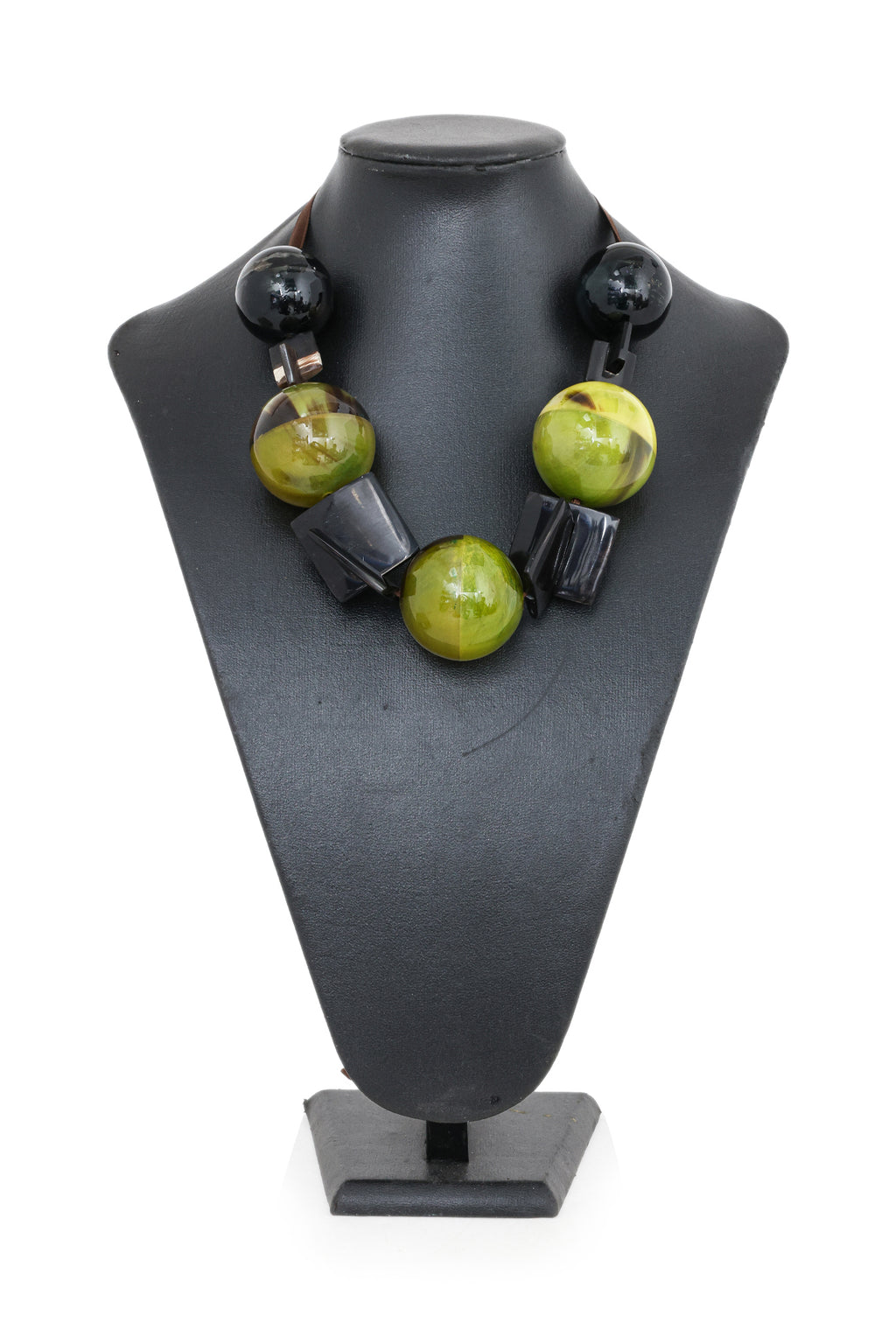 MARNI - A STATEMENT NECKLACE