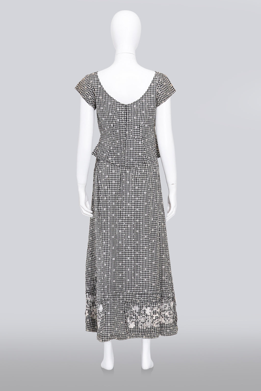 COMME DE GARCON - A CHECKED POINTELLE FRINGE TOP AND SKIRT SET