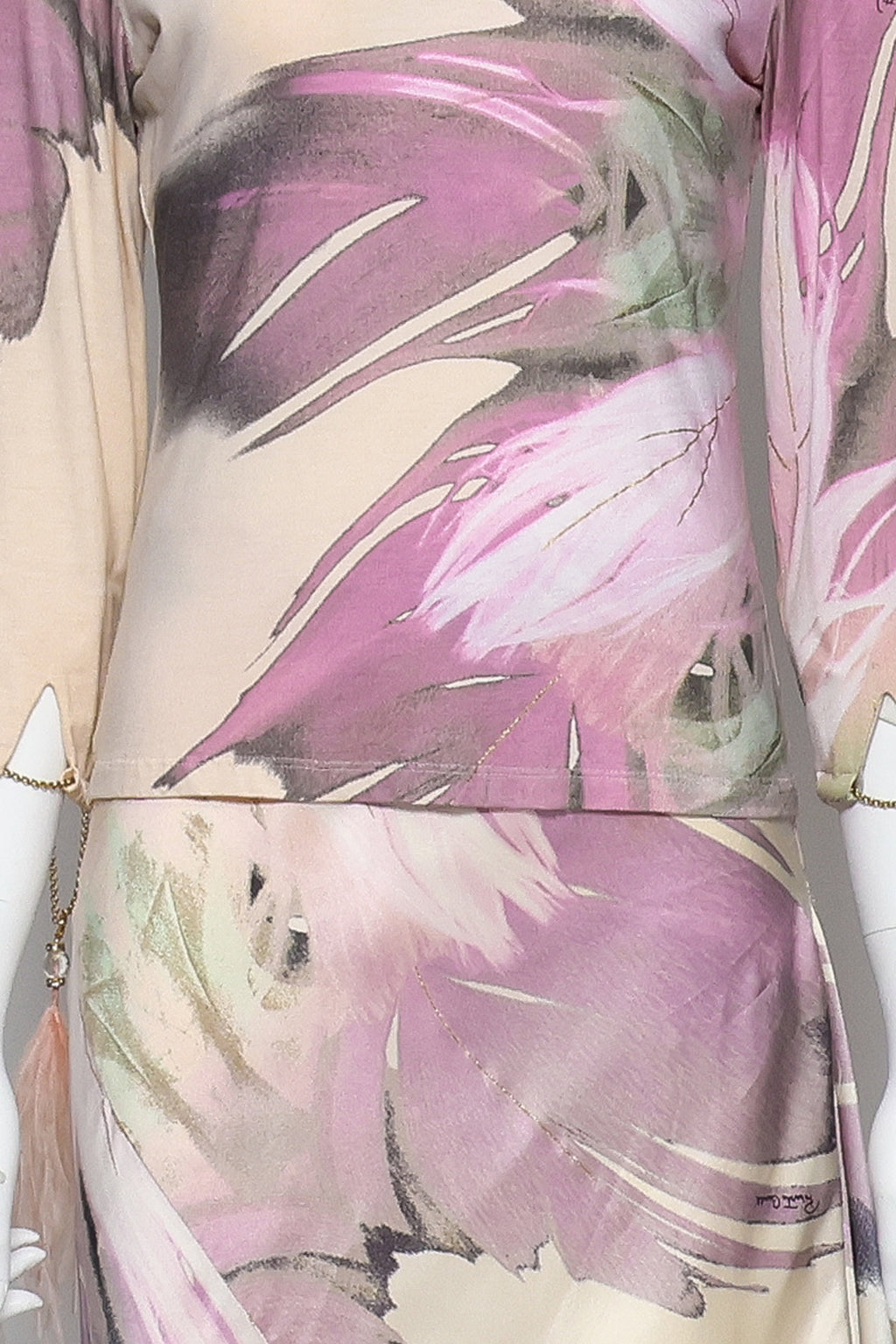 ROBERTO CAVALLI - A FEATHER PRINT SET
