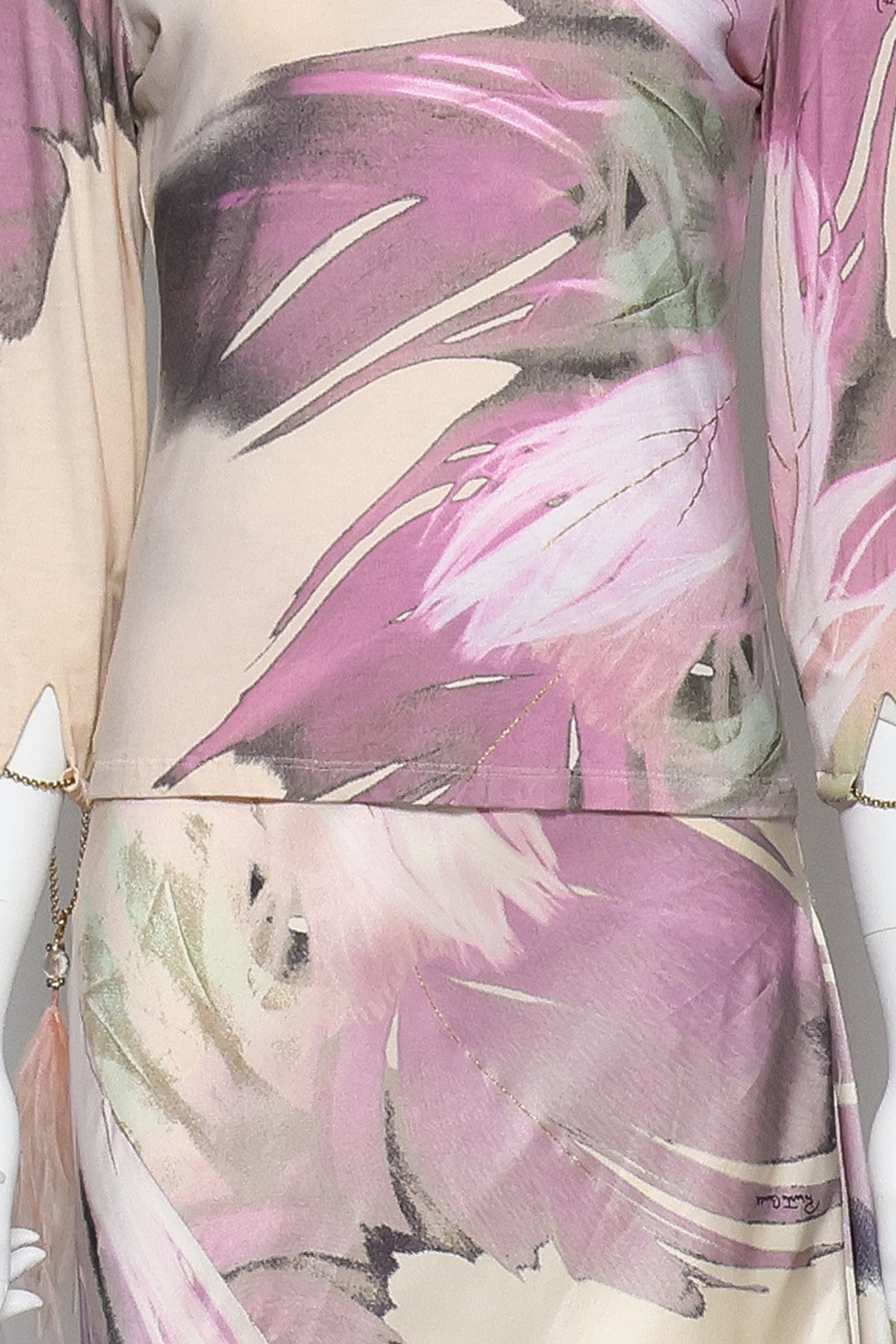 ROBERTO CAVALLI - A FEATHER PRINT SET