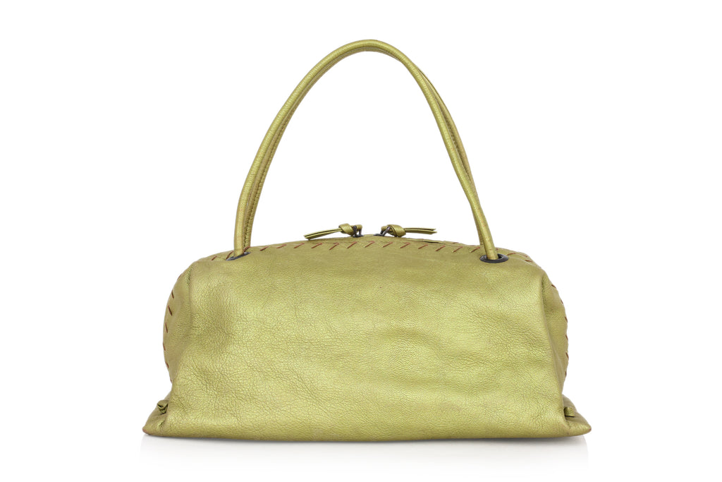 BOTTEGA VENETA - A METALLIC LIME HANDBAG
